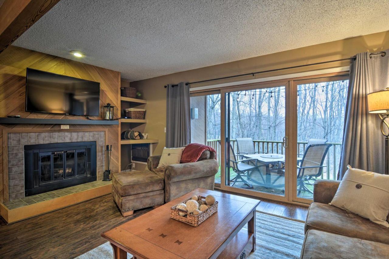 Cozy Bellaire Condo With Balcony - 3 Mi To Skiing! Exterior foto